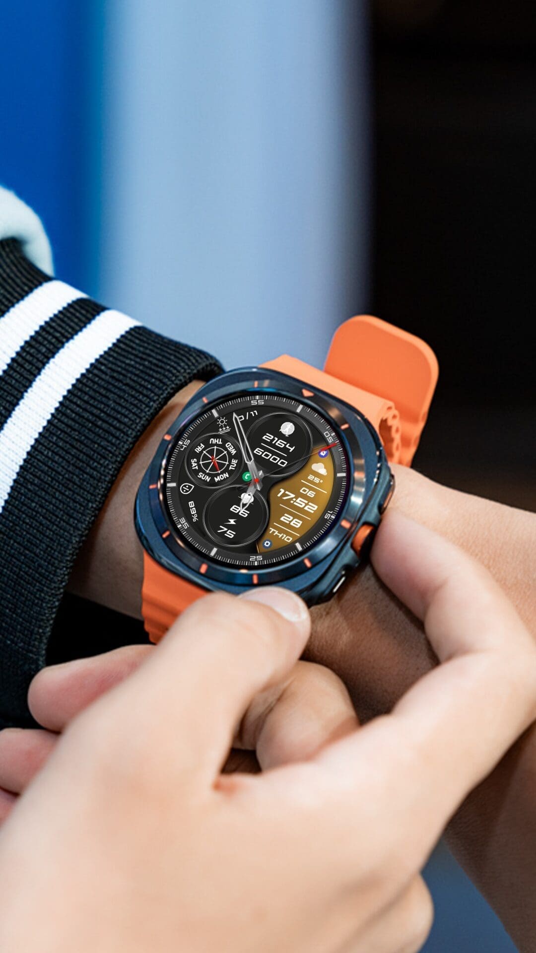 Samsung Galaxy Watch faces - N-SPORT709 Analog Color Watch Face